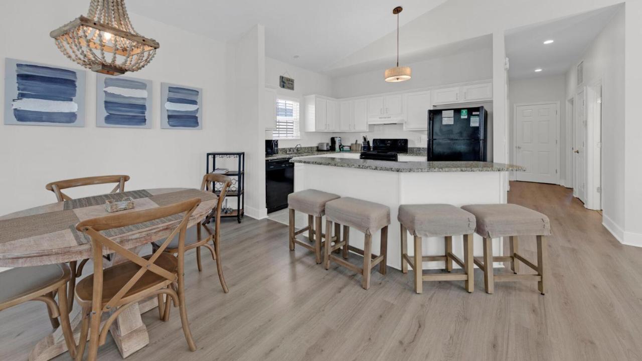 Pelican House - Newly Remodeled, Professionally Decorated, Only About 1 Mile To Seaside! Санта-Роза-Бич Экстерьер фото