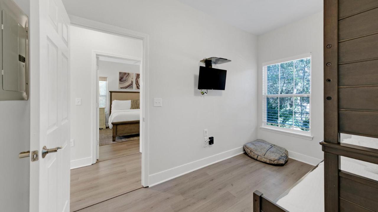 Pelican House - Newly Remodeled, Professionally Decorated, Only About 1 Mile To Seaside! Санта-Роза-Бич Экстерьер фото